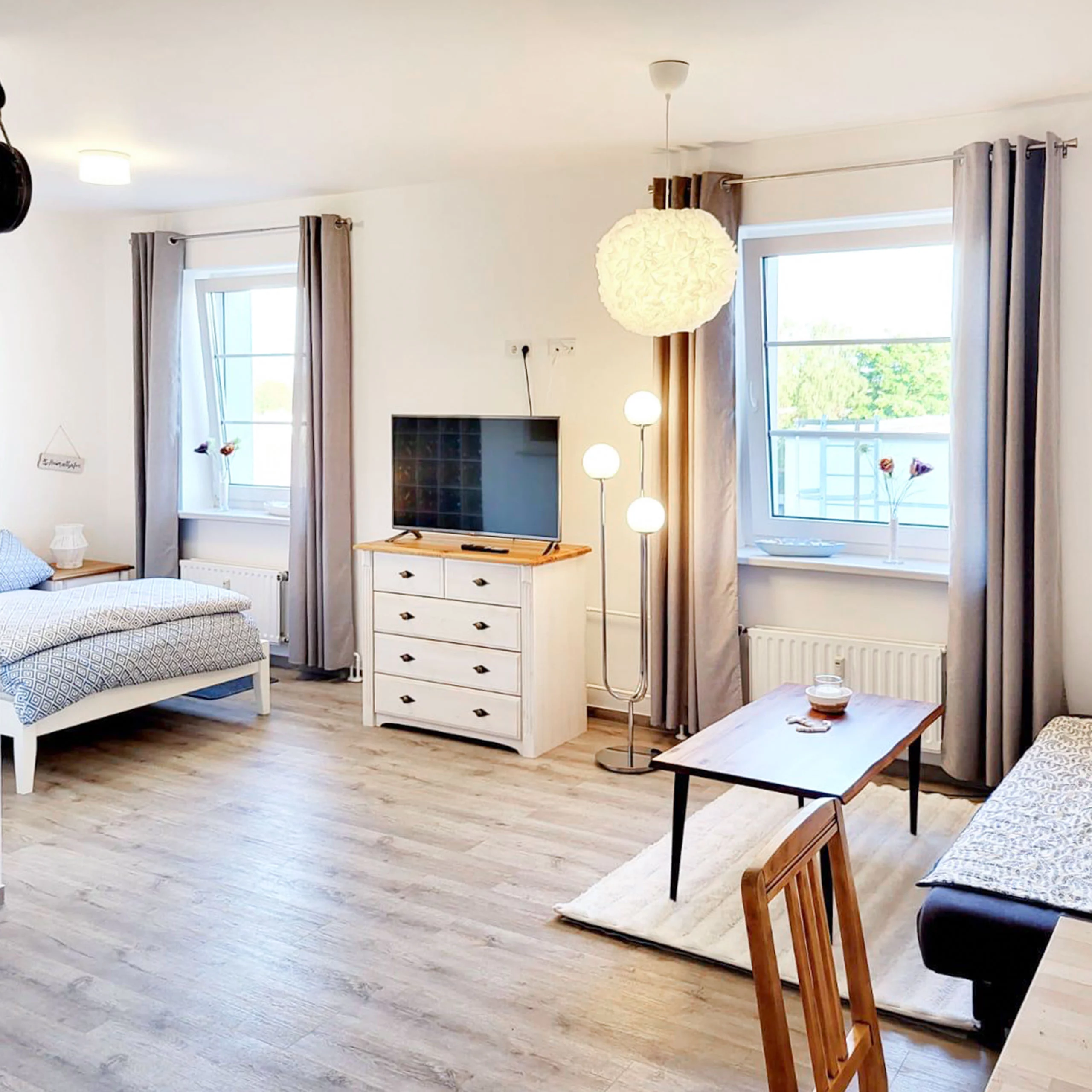 Einblick in den Wohnraum der Ferienwohnung